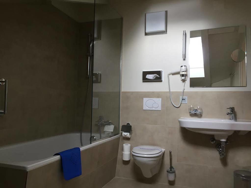 Hotel Oberland Triesenberg Εξωτερικό φωτογραφία