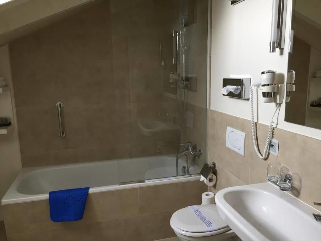 Hotel Oberland Triesenberg Εξωτερικό φωτογραφία