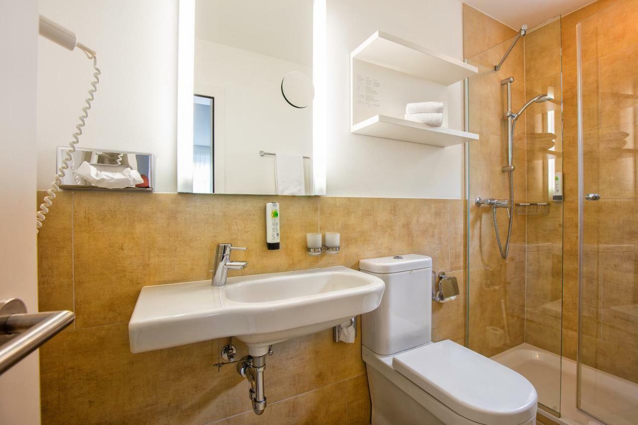 Hotel Oberland Triesenberg Εξωτερικό φωτογραφία